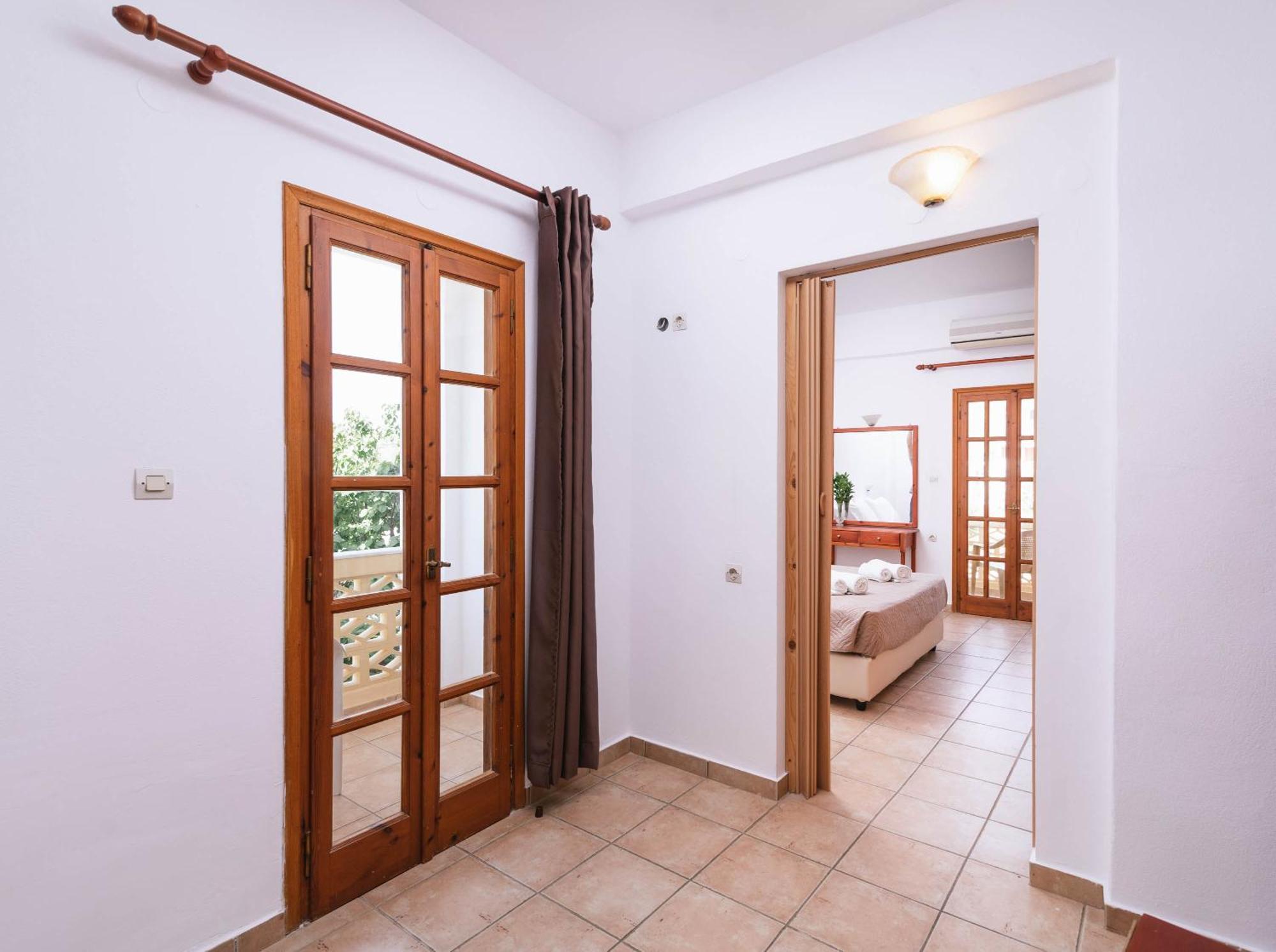 Matala Bay Hotel & Apartments Ruang foto