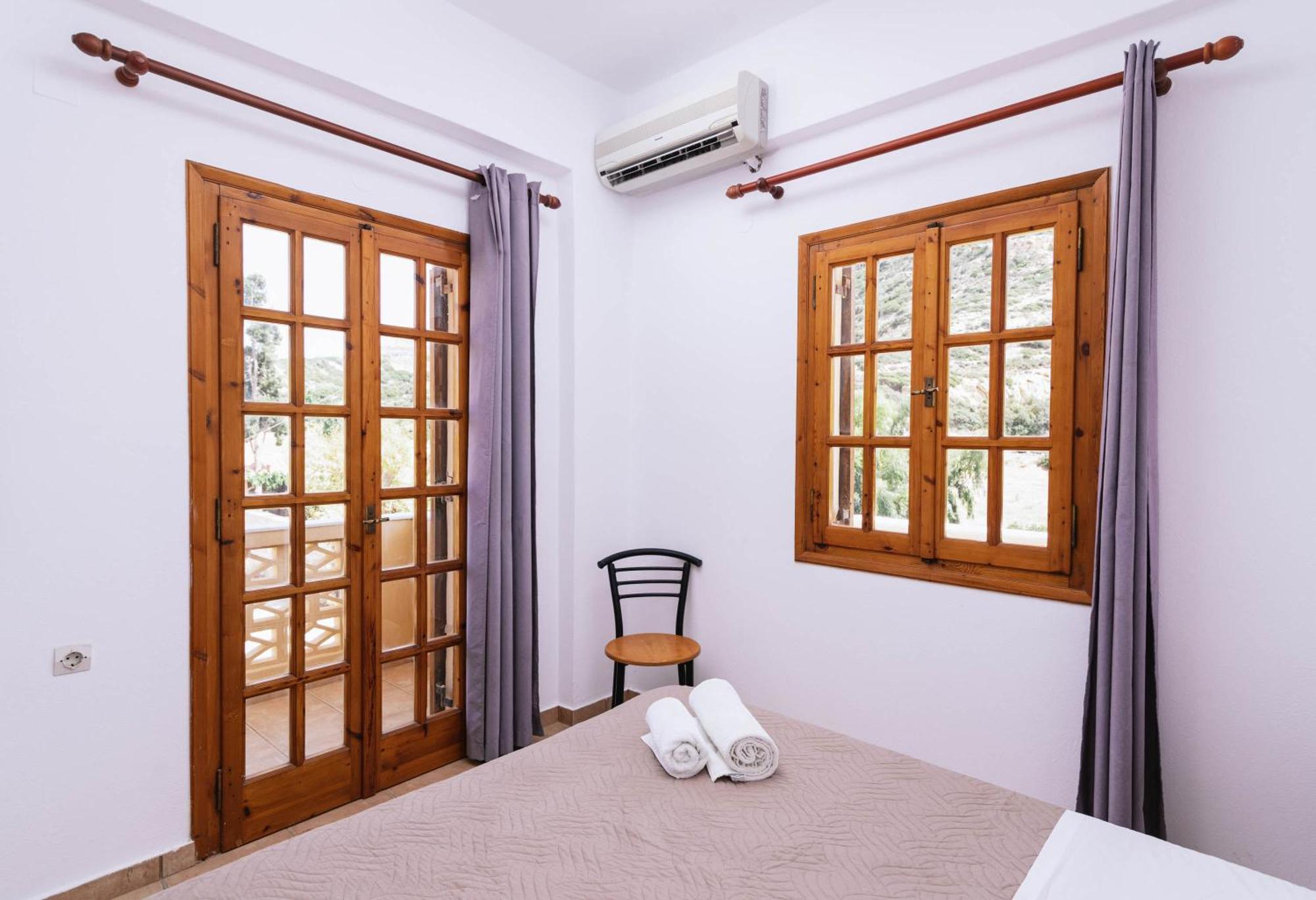 Matala Bay Hotel & Apartments Ruang foto